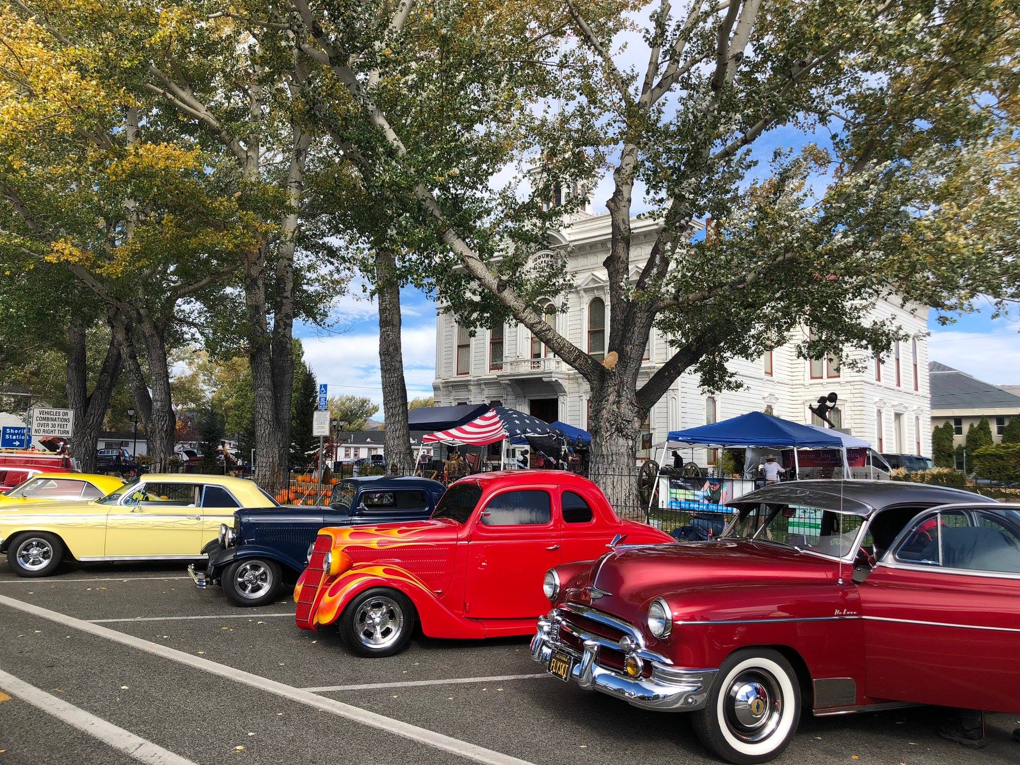 Wrecks and rods car show